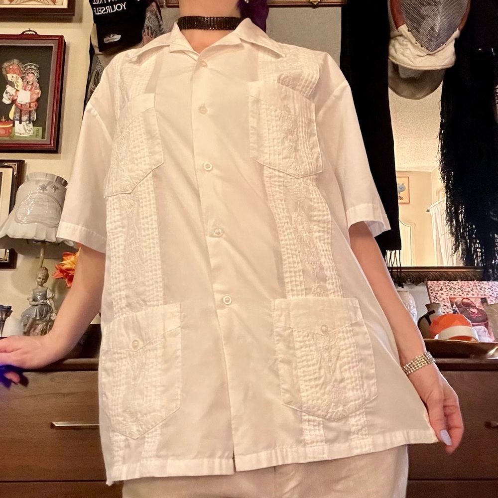 rene de france white poly/cotton button up w pintucks & embroidery / large
